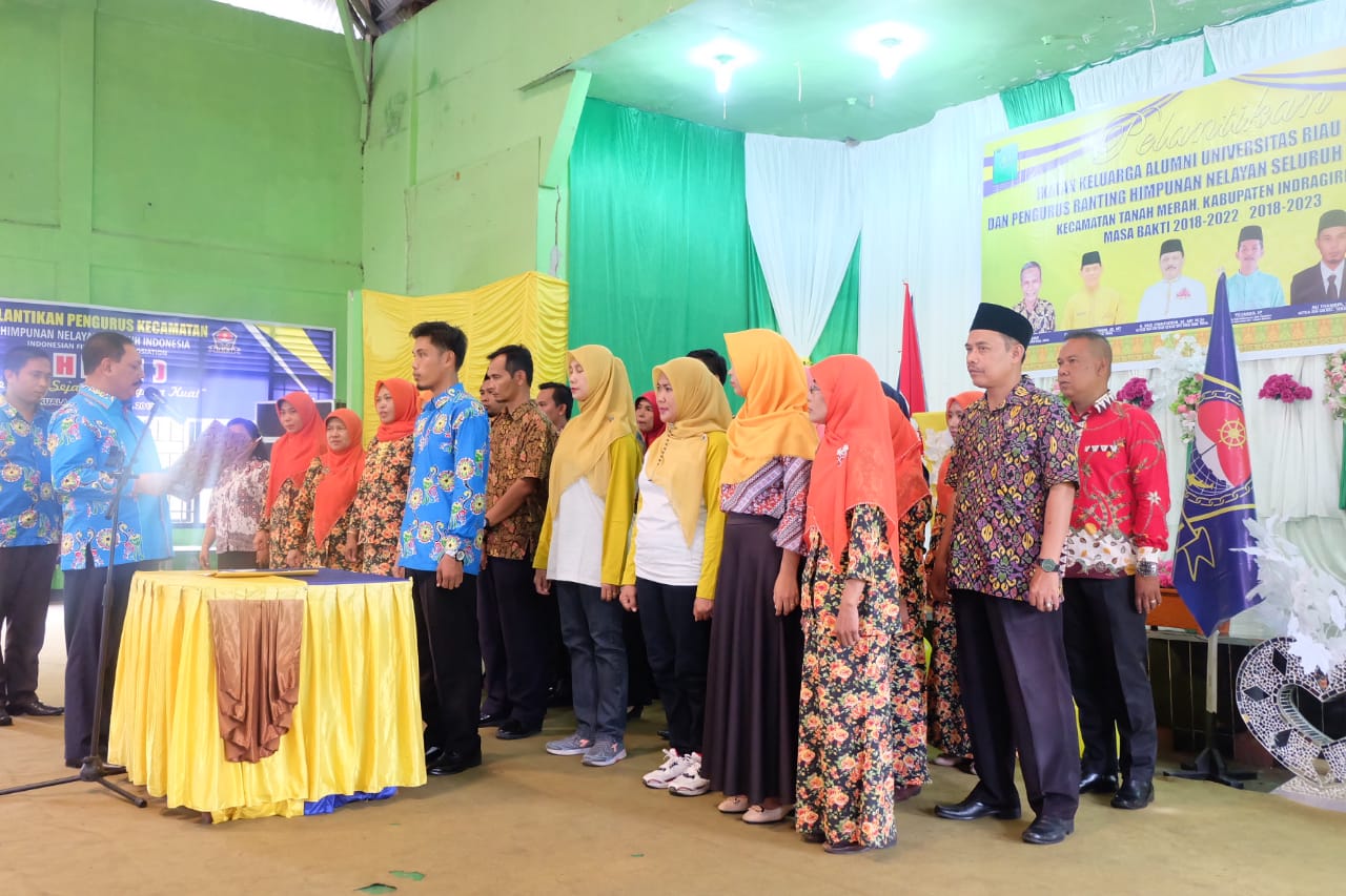 IKA - UR Tanah Merah Resmi Dilantik. Ketua IKA - UR Kabupaten Inhil Minta Alumni Sebarkan Keunggulan