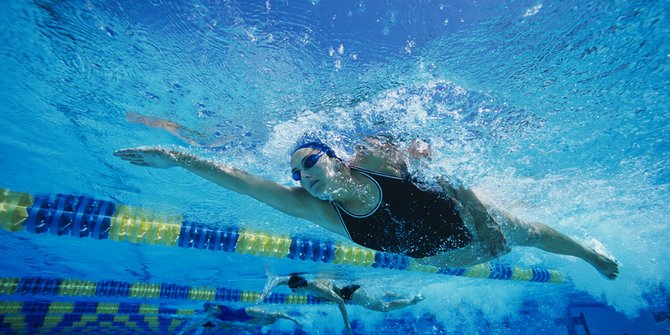 Penelitian Buktikan Alasan Mengapa Berenang Buat Kita Lebih Lapar
