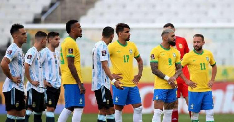 Berikut 4 Pemain Yang Jadi Biang Kerok Terhentinya Laga Brasil Vs Argentina