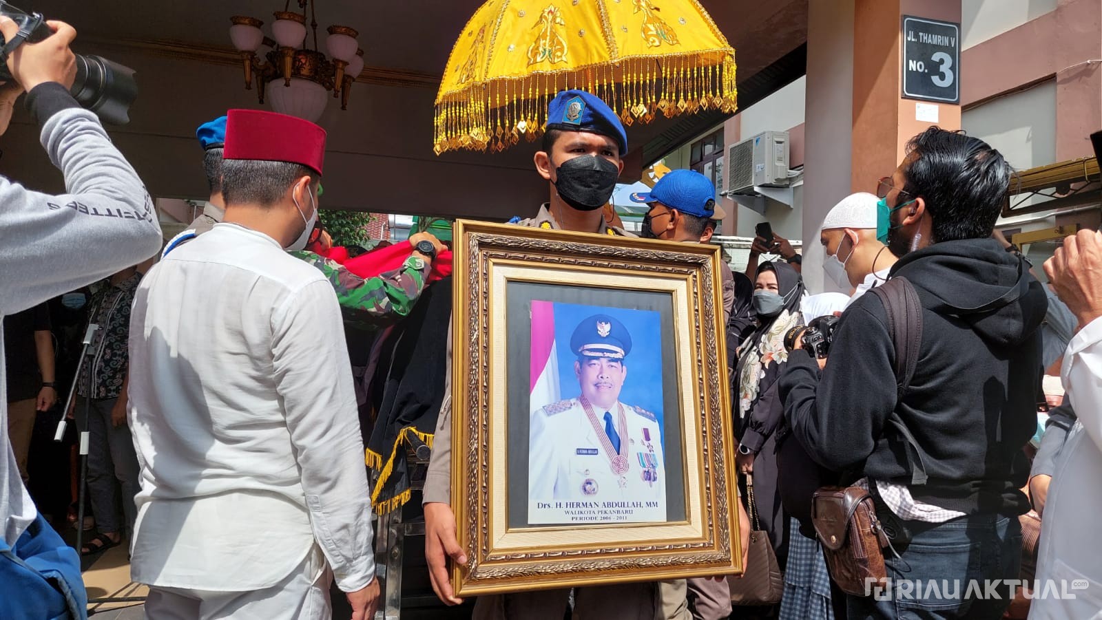 Sang Ayah Berpulang, Irvan Herman: Saya Lihat beliau ini Senyum Perginya