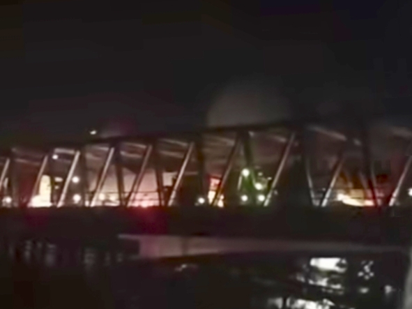 Dentuman Keras Bikin Heboh Pengendara di Atas Jembatan Leton II Pekanbaru