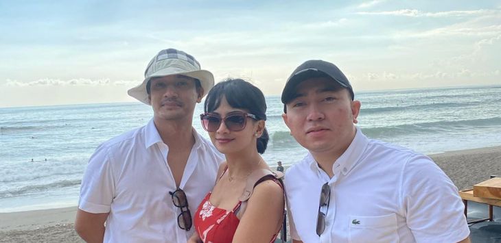 Go Public, Vanessa Angel Pamer Foto Tidur Bareng Bibi Ardiansyah
