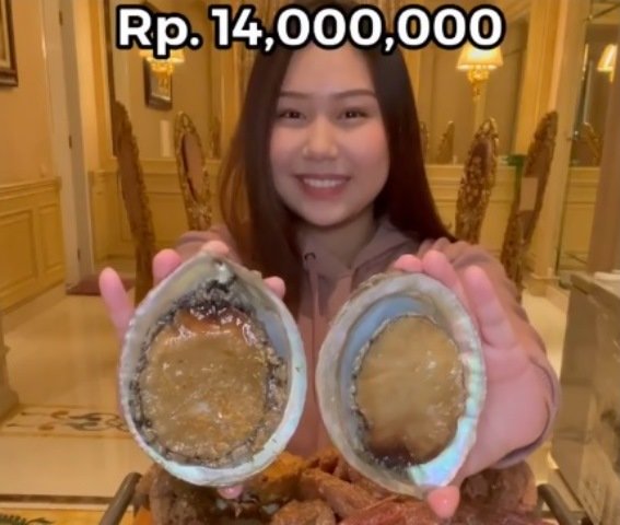 Sisca Kohl Masak Seafood Rp14 Juta, Netizen: Bisa Buat Biaya Akad