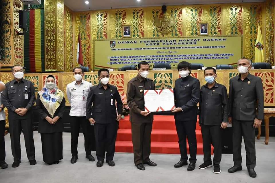 Lewat Paripurna, APBD Perubahan Kota Pekanbaru Disahkan Rp2,649 Triliun