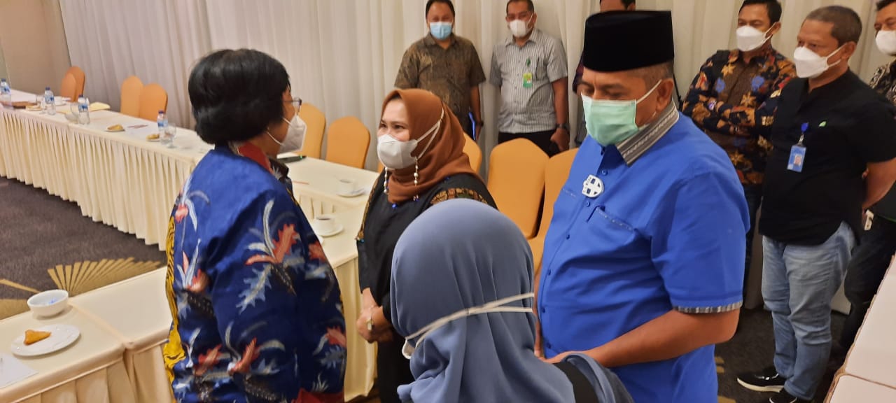 Bupati Bengkalis Sampaikan Usulan APBN ke Siti Nurbaya