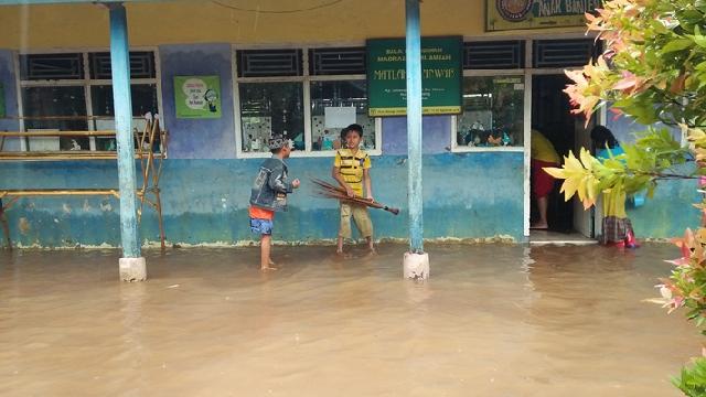 Sudah Sepekan Lebih Sejumlah Sekolah di Rohul Masih Terendam Banjir