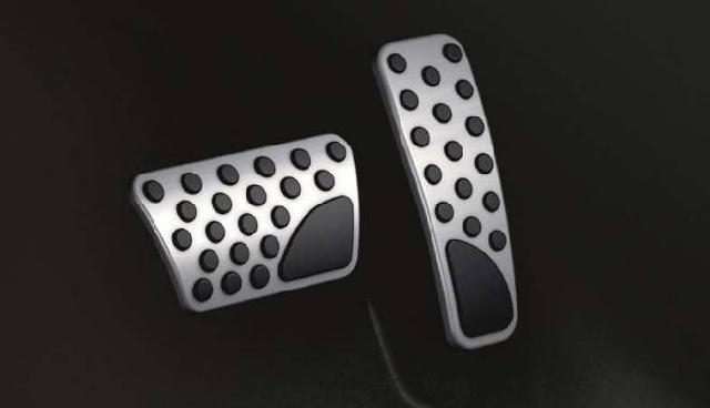 Kebiasaan Pengemudi Mobil Matik yang Bikin Boros BBM