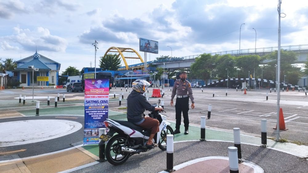 Tutorial Latihan Lulus Ujian SIM A dan B di Kota Pekanbaru