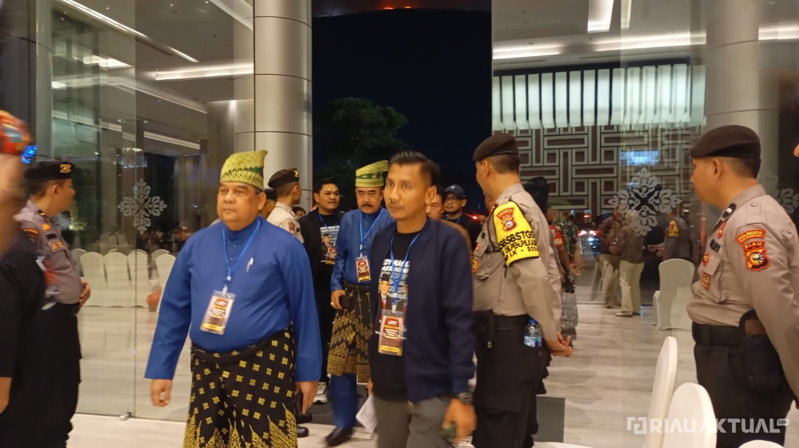 Paslon Walikota Pekanbaru Mulai Masuki Lokasi Debat Publik