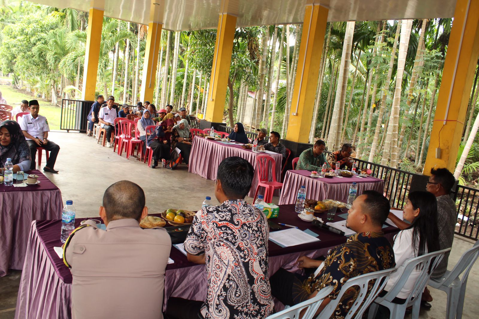 Bhabinkamtibmas Polsek Bantan Ajak Masyarakat Jaga Kamtibmas Menjelang Pilkada Serentak 2024