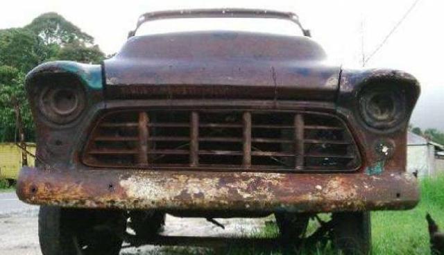 Mobil Pikap 'Karatan' di Bandung Ditawar Ratusan Juta Rupiah