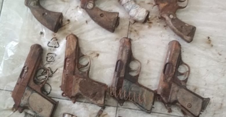 Warga Temukan 11 Pucuk Pistol dan 325 Pelor di Rumbai Pesisir Pekanbaru, Ini Kata Kapolda