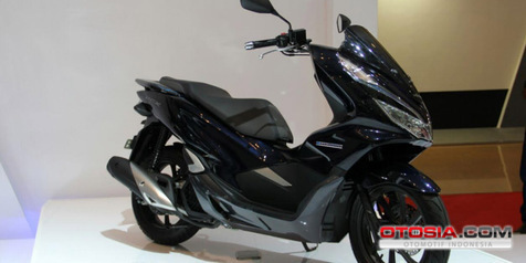 Honda PCX Hybrid Konslet Terjang Banjir?