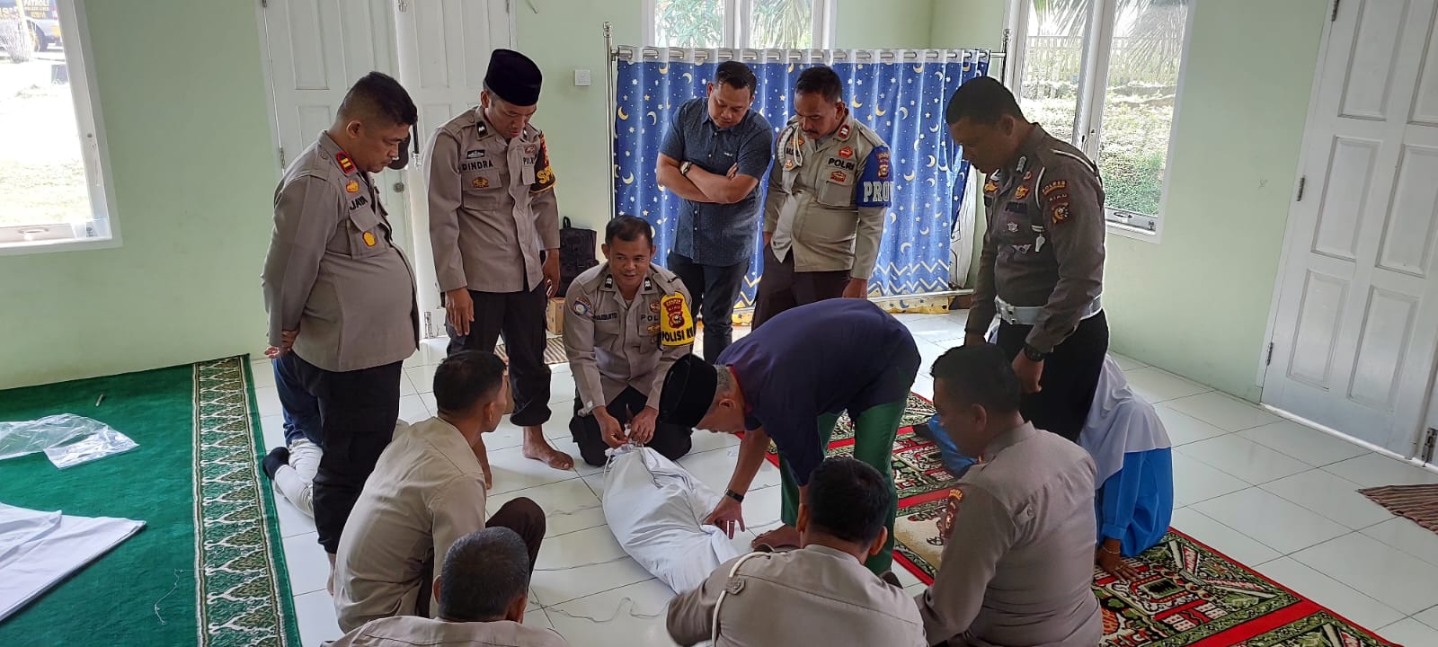 Personil Polsek Lirik Indragiri Hulu Ikuti Pelatihan Penyelenggaraan Jenazah