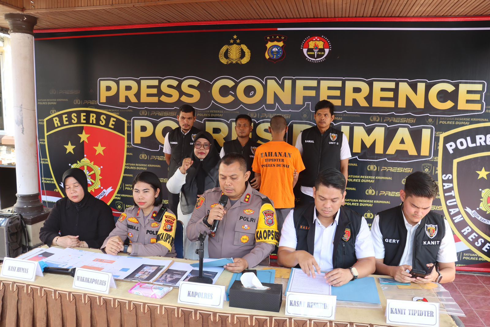 Satreskrim Polres Dumai Tangkap Pelaku Penjualan Video Porno Anak di Bawah Umur