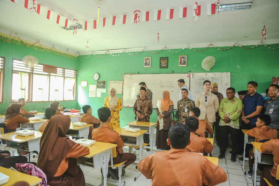 Pj Walikota Dampingi Komisi X DPR RI Cek Kasus Bullying di SMPN 15 Pekanbaru