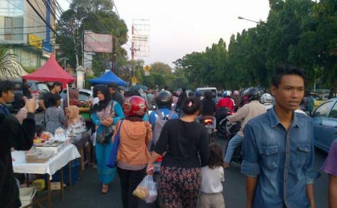 Urai Kemacetan Akibat Pasar Ramadhan, Dushub Turunkan 60 Personil