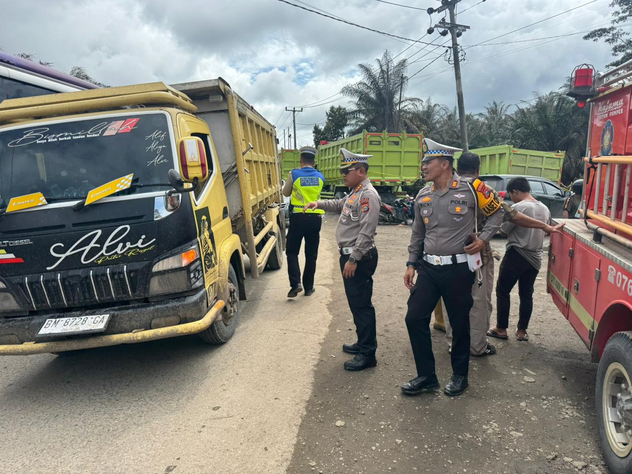Dirlantas Polda Riau Turun Langsung Pantau Jalintim dan Lokasi Ledakan Pipa Gas di Inhil