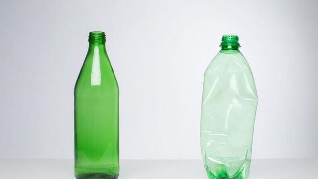 Botol Kaca Lebih Banyak Mikroplastik daripada Botol Plastik, Benarkah?