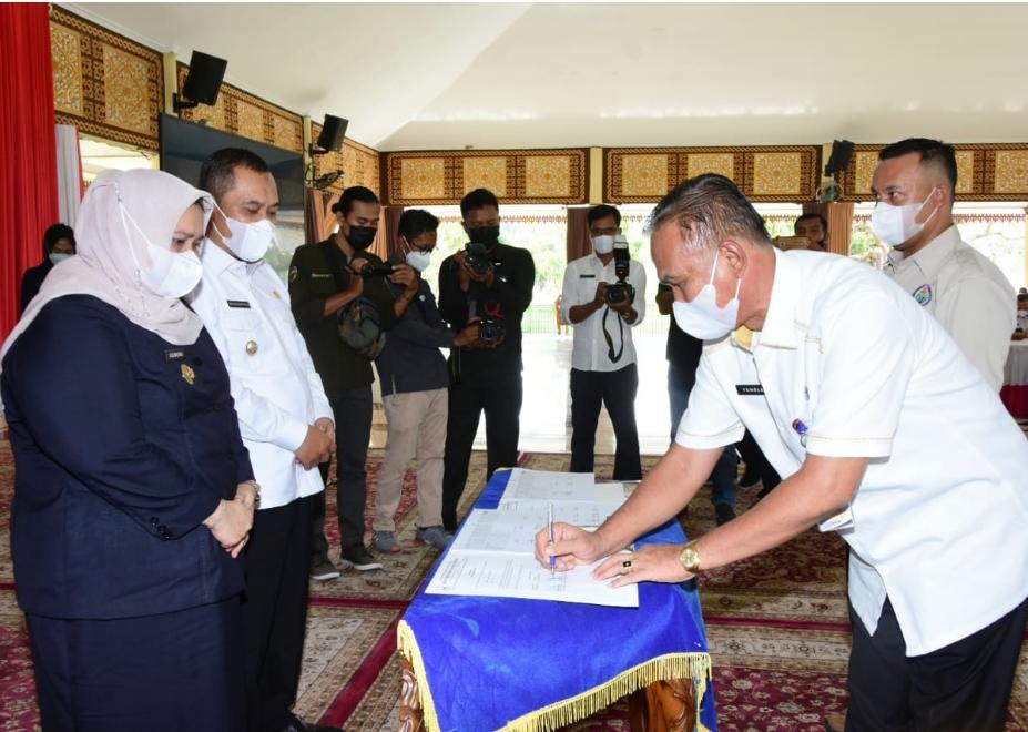 Bupati Bengkalis Kasmarni Resmikan Rumah Aspirasi Masyarakat 