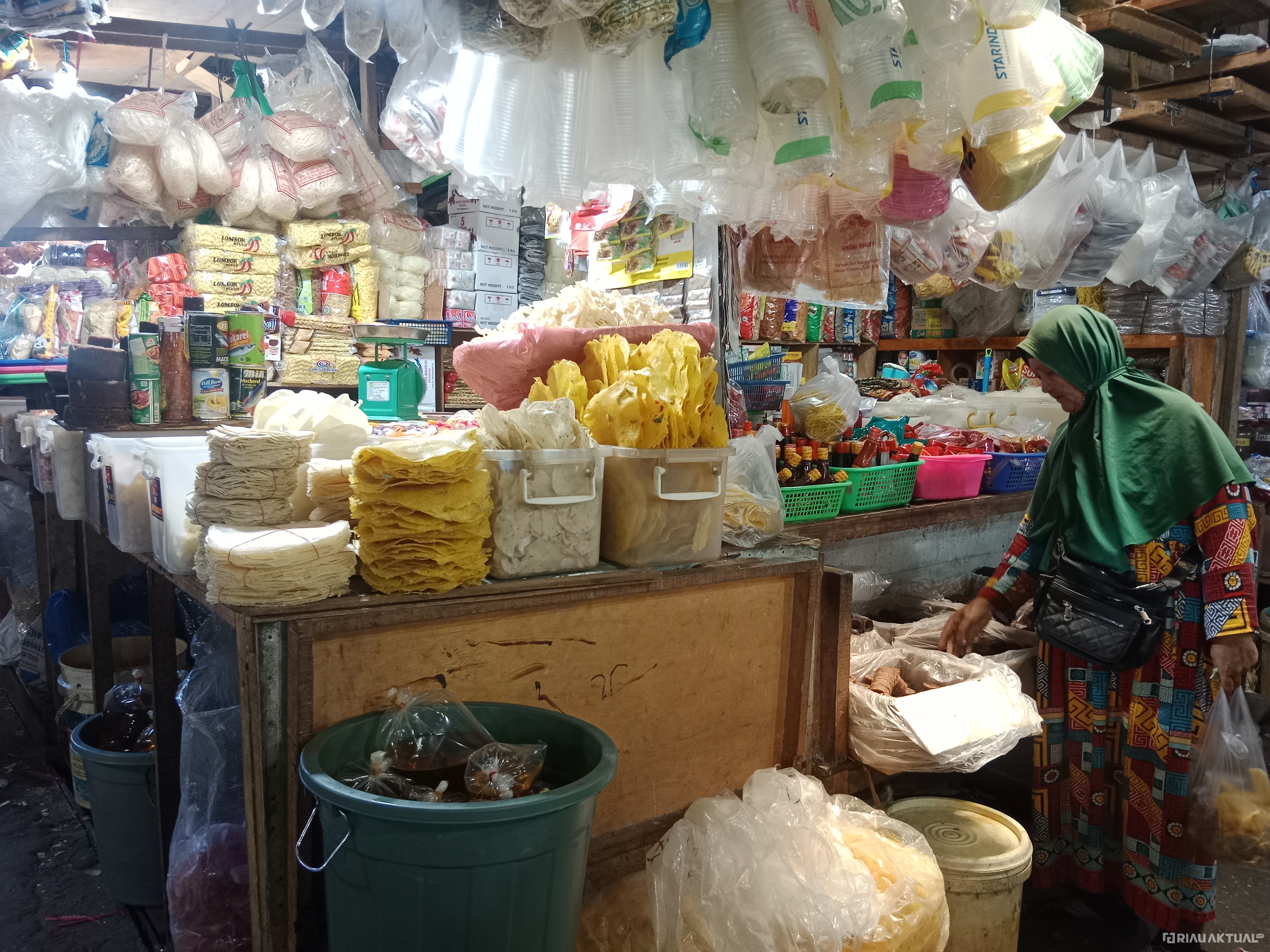 Pemprov Riau Masih Tunggu Pemberitahuan Resmi Pencabutan Subsidi Migor Curah