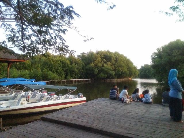 Pemprov Riau Dukung Pengembangan Informasi Mangrove