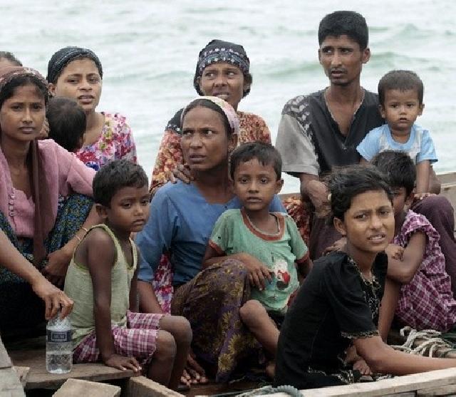 Tempat Penampungan Rohingya di Riau Telalu Kecil