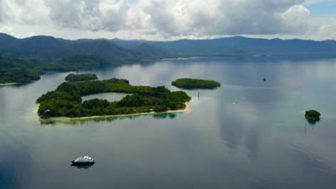 10 Pantai Terindah di Indonesia Ini Wajib Kamu Kunjungi