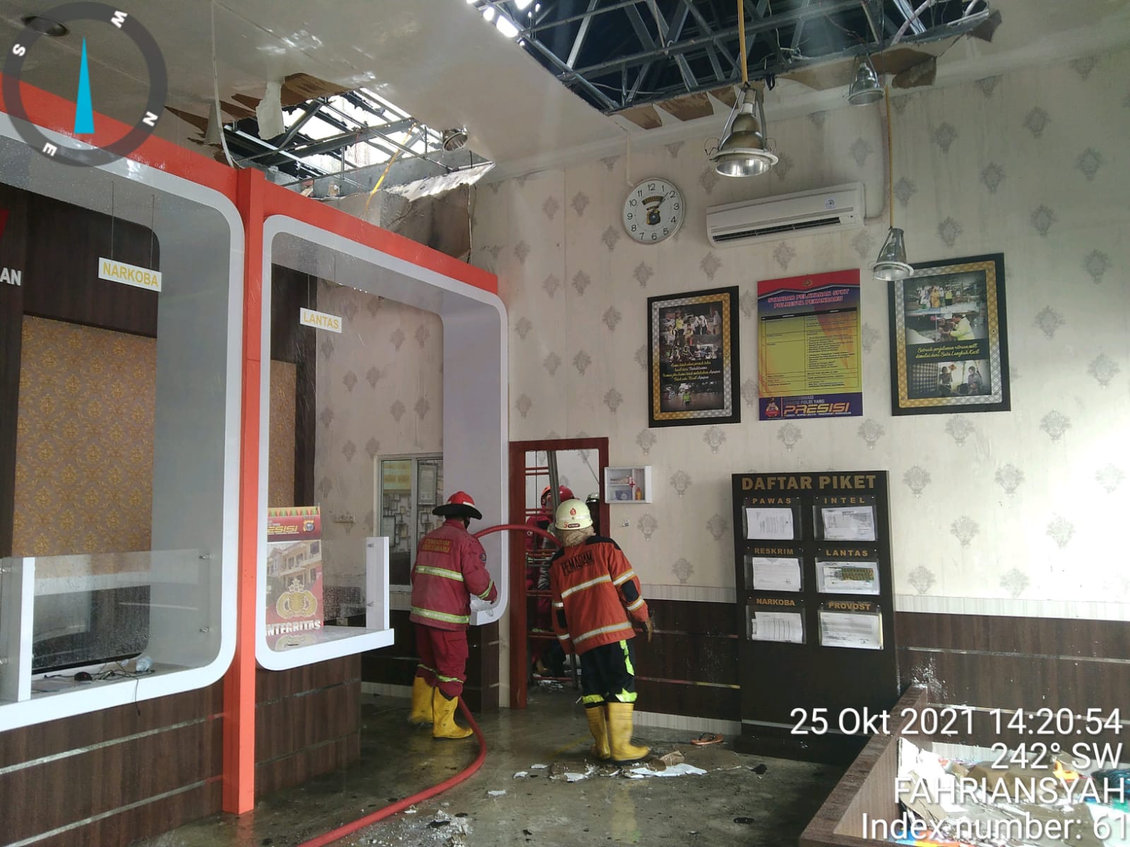 Tim Damkar Cepat Datang, Kebakaran di Kantor Sentral Pelayanan Polresta Pekanbaru Tak Meluas