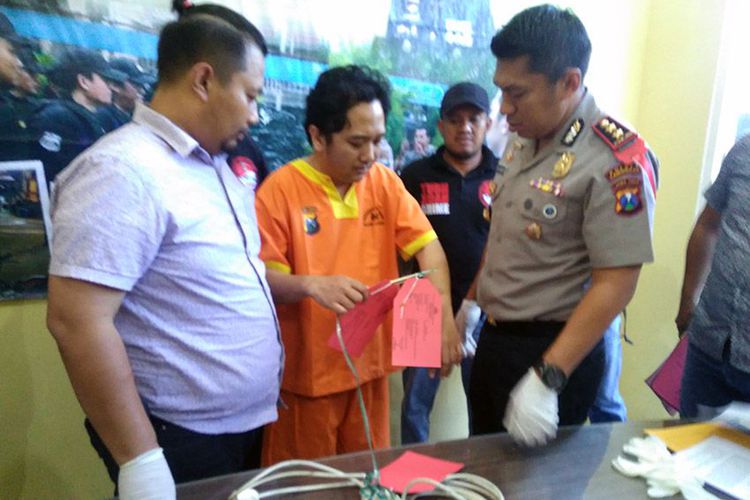 Ayah Setrum Istri dan Anak untuk Beri Pelajaran karena Main Ponsel