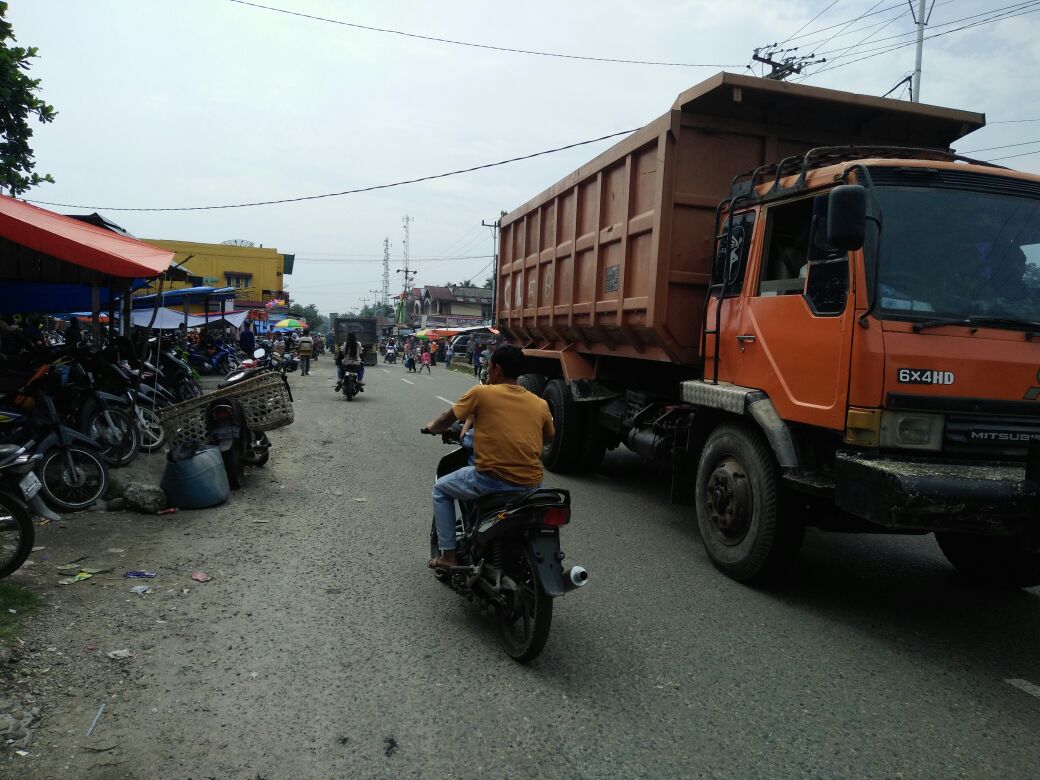 Jalan Pasar Lubuk Jambi Rawan Kecelakaan, Masyarakat Minta dialihkan ke Jalan baru