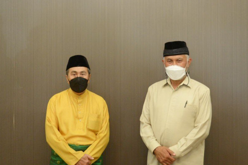 Ini Perbincangan Gubernur Riau dan Sumbar Ketika Bertemu