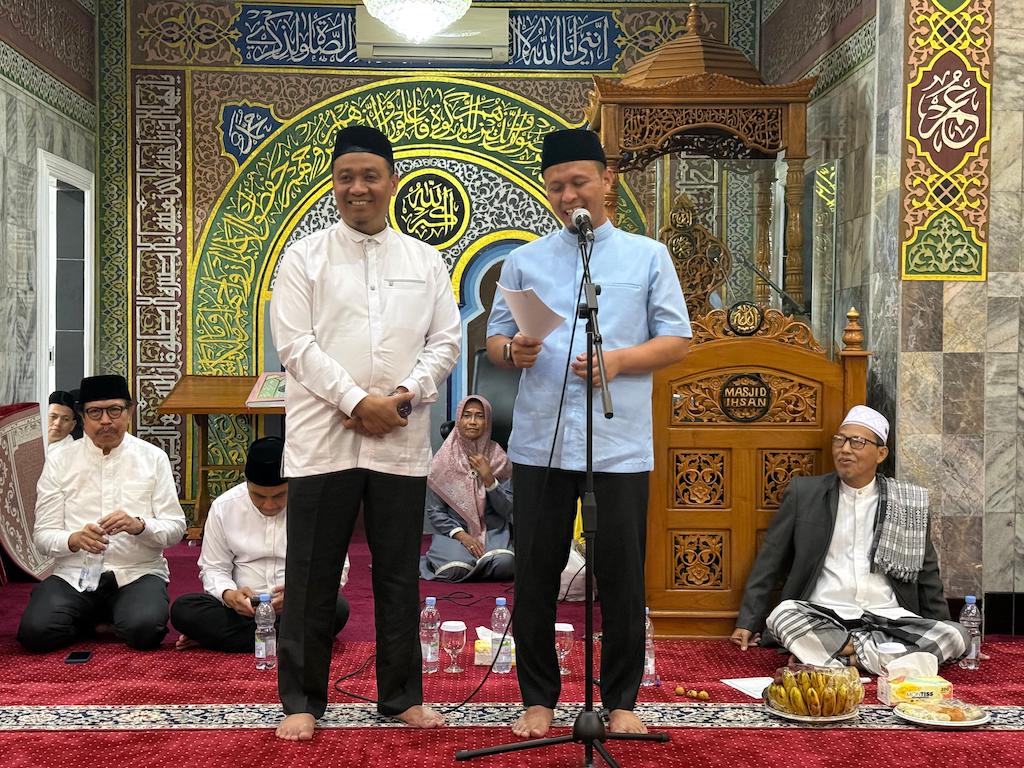 Wako dan Wawako Pekanbaru Peringati Nuzulul Quran di Masjid Ihsan Marpoyan Damai