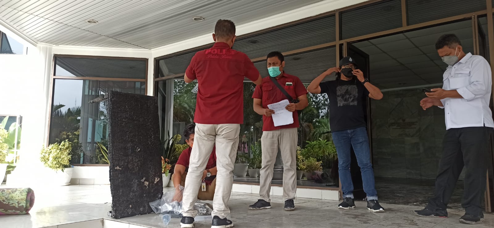 Aktivitas Kerja Pegawai Bappedalitbang Riau Dialihkan Sementara ke Gedung Lain