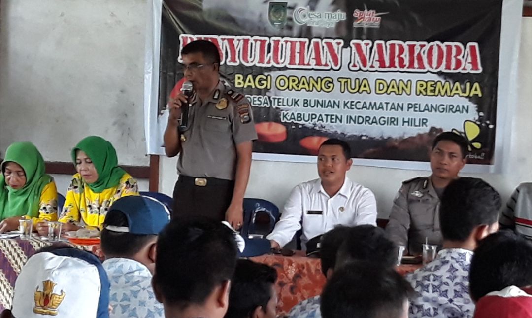 Pemdes Teluk Bunian Dan Kapolsek Pelangiran  Gelar Sosialisasi Narkoba dan KDRT 