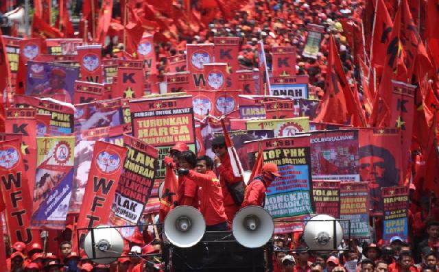 Penolakan UMP hingga Buruh Kesulitan