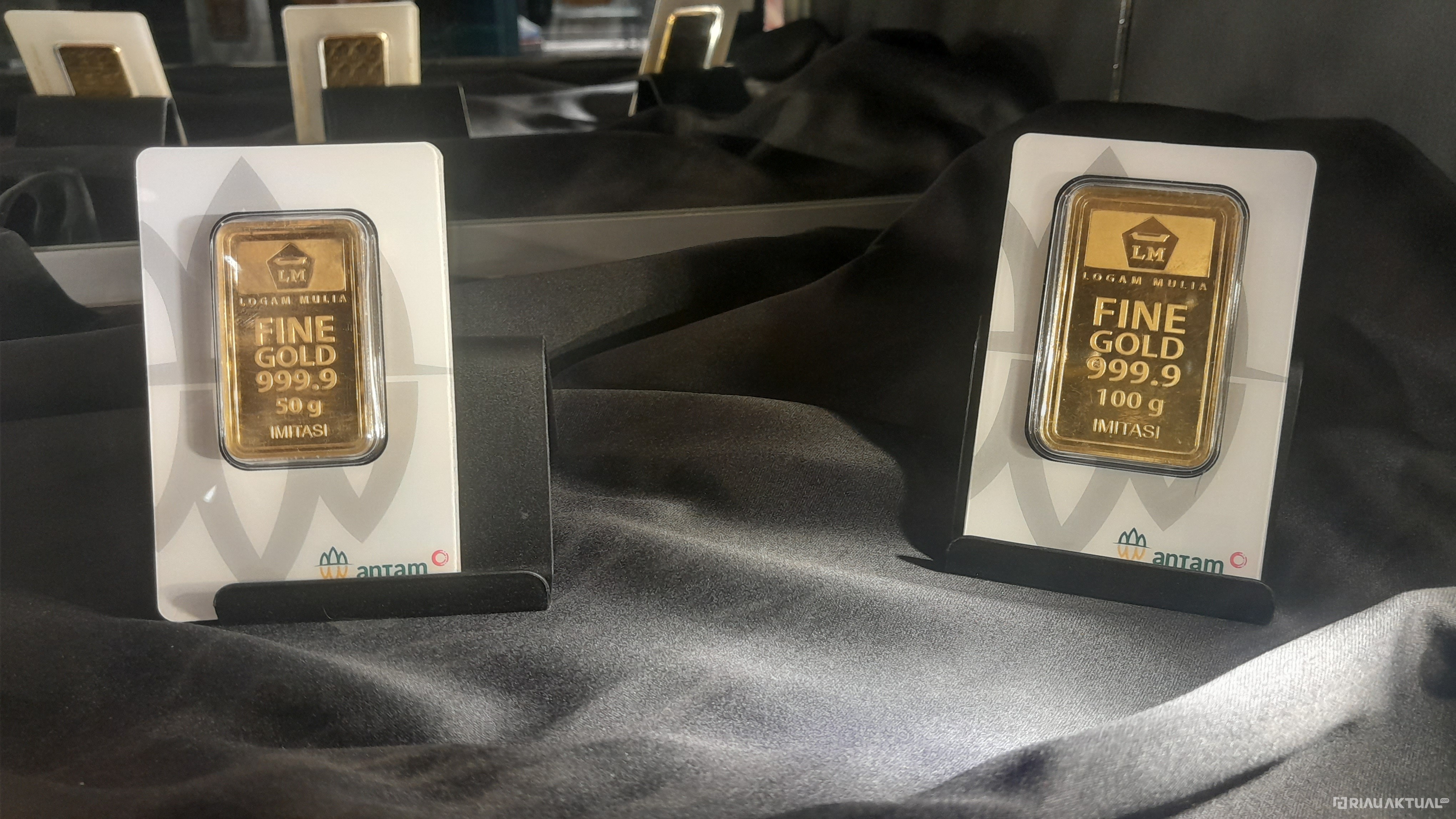 Harga Emas Antam Bergerak Fluktuatif Sepekan Terakhir, Ditutup Tren Positif