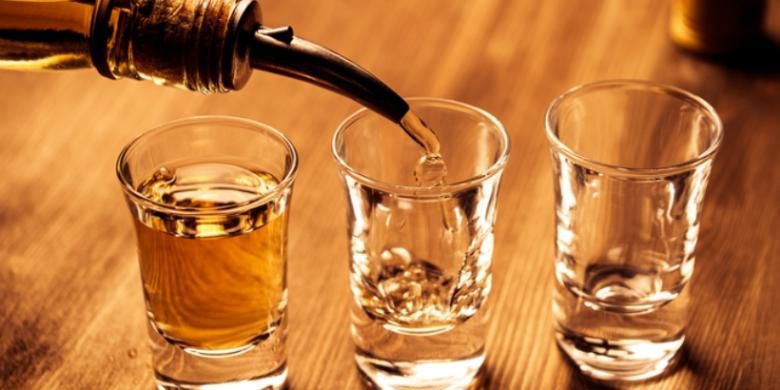 Sains Jelaskan Kenapa Minum Alkohol Tingkatkan Risiko Kanker