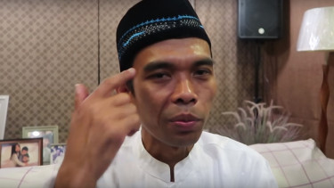 Terinspirasi Bung Karno, Warga Aceh Akan Belikan Pesawat Ustaz Somad