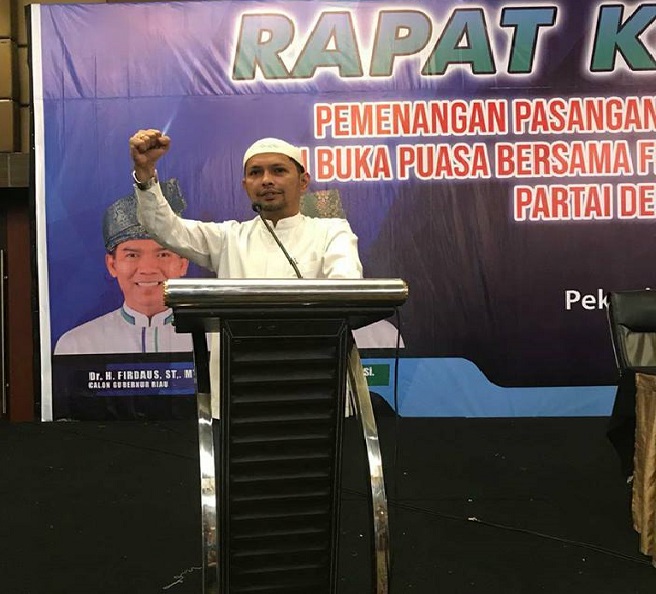 Buka Puasa Bersama DPC Demokrat Pekanbaru Diselingi Rapat Konsolidasi Pemenangan Firdaus - Rusli