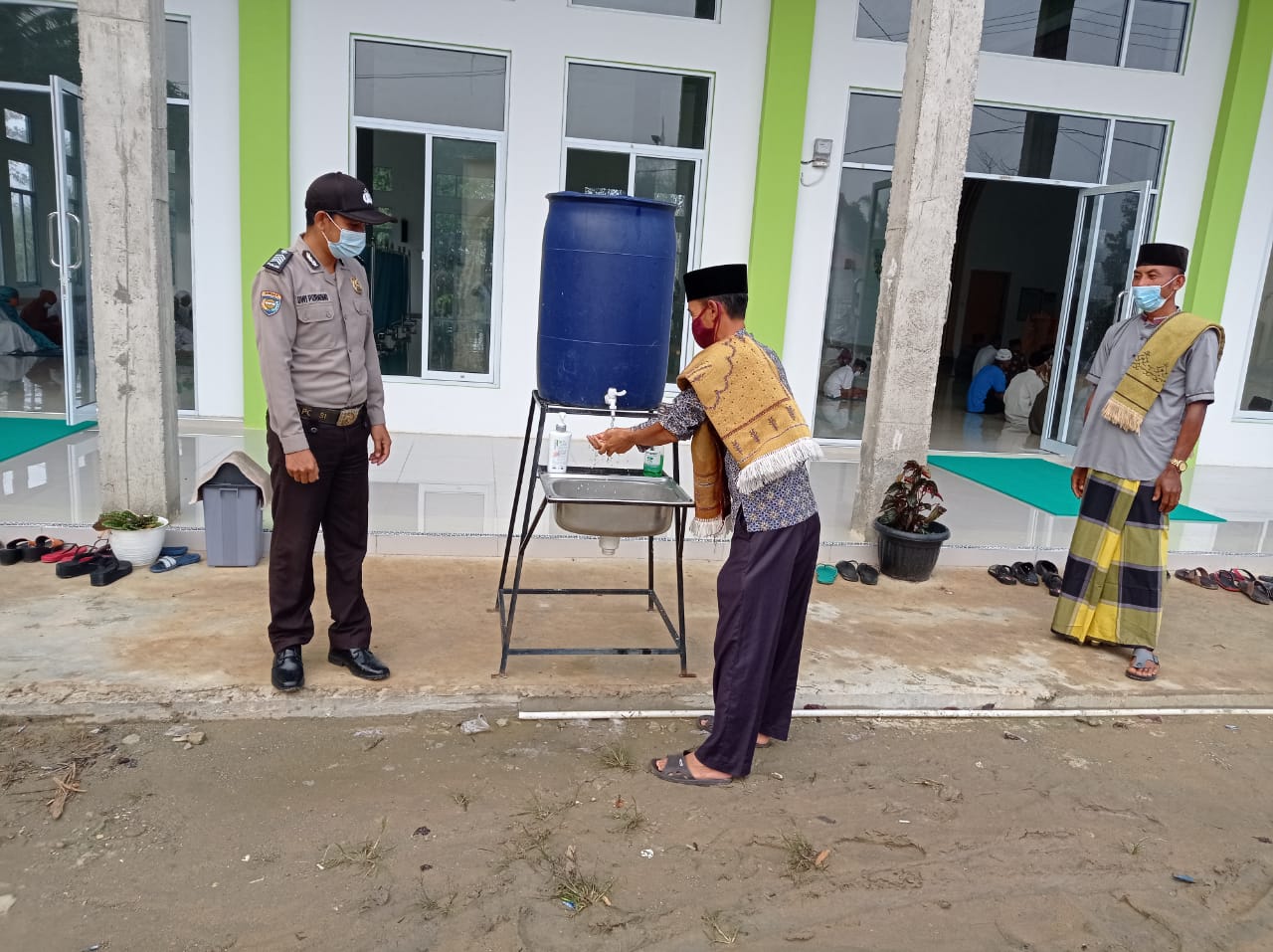 Polsek Bunut Laksanakan Pengamanan Sholat Idul Fitri 1442 H