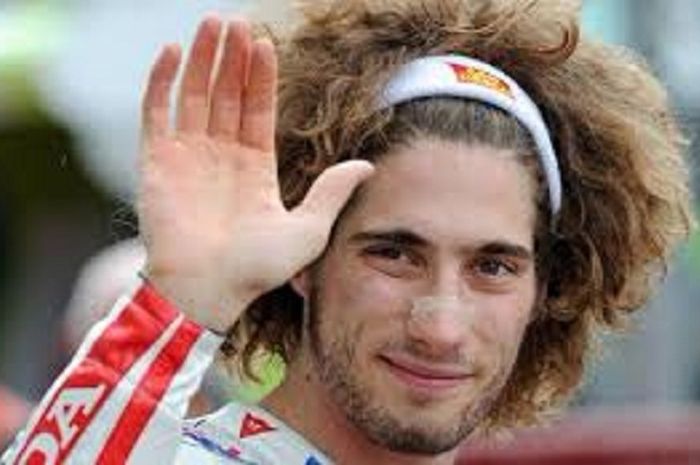 Ironis, Marco Simoncelli Menang dan Meninggal di Sepang Malaysia