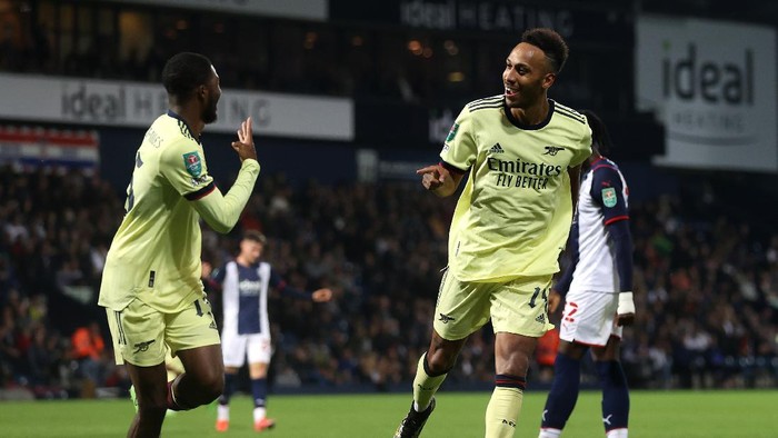 Aubameyang Hat-trick, Arsenal Libas West Brom 6-0