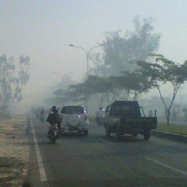 Kabut Asap di Kota Pekanbaru Mengancam Balita dan Manula