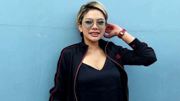 Warganet Heboh, Area Sensitif Nikita Mirzani Terlihat