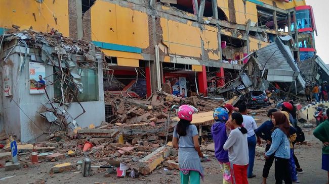 Diperkirakan Masih Ratusan Orang yang Belum Dievakuasi dari Reruntuhan Gempa Sulteng