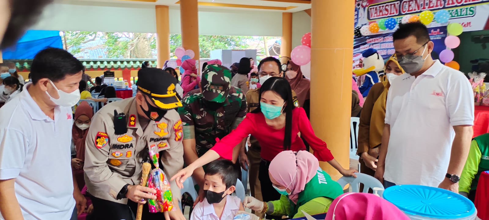 Polres Bengkalis, TNI dan Pemkab Laksanakan Vaksinasi Anak dan Lansia 