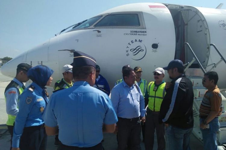 Bercanda soal Bom, 2 Anggota DPRD Diturunkan dari Pesawat