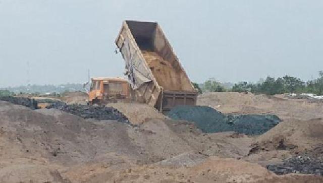 PT. Indah Kiat Diduga Buang Limbah B3 yang Ditimbun Dengan Tanah