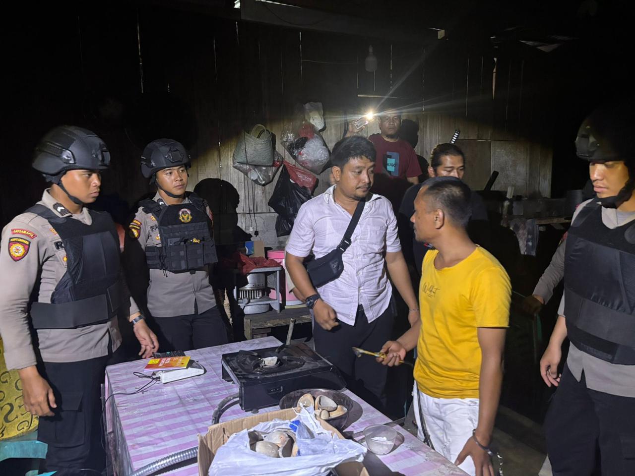 Satreskrim dan Tim RAGA Polres Kuansing Bekuk Penambang dan Penadah Emas Ilegal